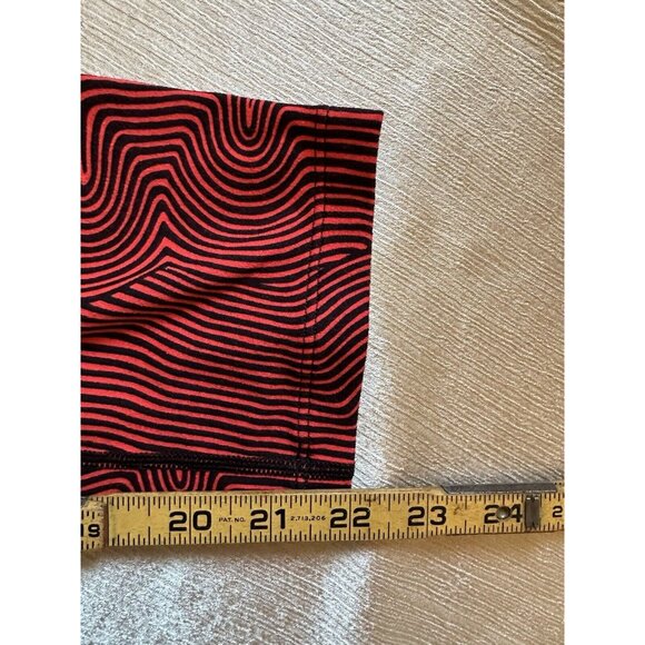 Nike Running Leggings Workout Capri Crop Leggings Red Black Sz Medium Gym Women - Picture 8 of 8
